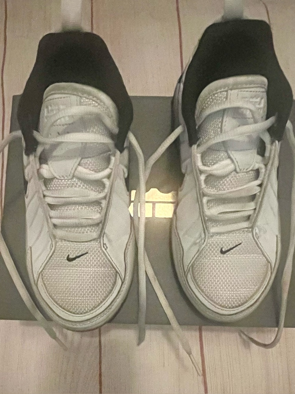 Kids Nike LeBron Witness White Sneakers Sz 13 With Box